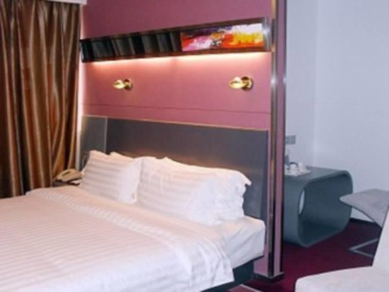 Motel Xiamen Railway Station Екстер'єр фото