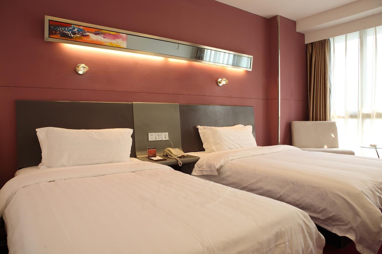 Motel Xiamen Railway Station Екстер'єр фото