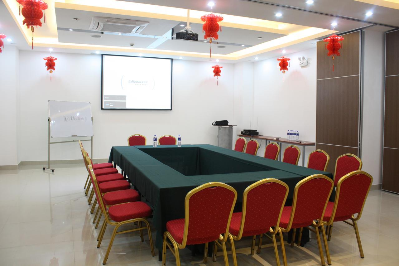 Motel Xiamen Railway Station Екстер'єр фото